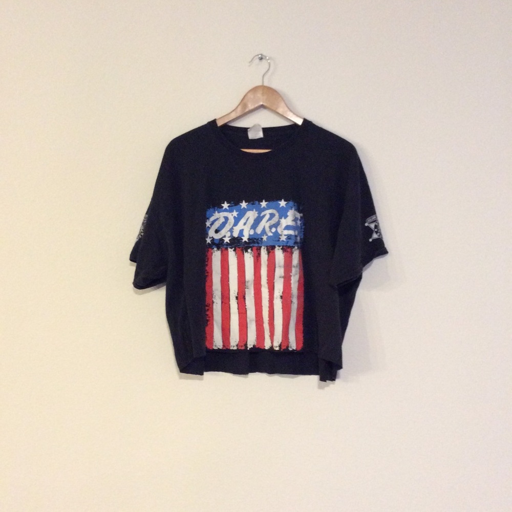 Cropped Vintage D.A.R.E. Graphic T shirt